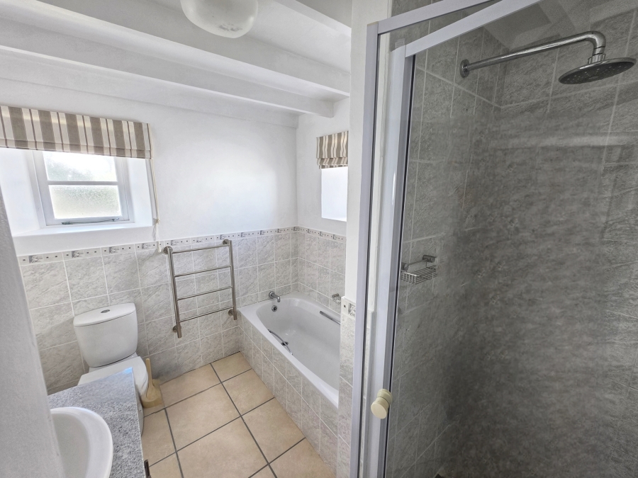 5 Bedroom Property for Sale in Struisbaai Western Cape